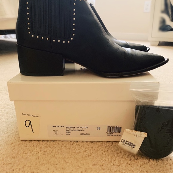 GIVENCHY BOOTIES - Picture 3 of 6